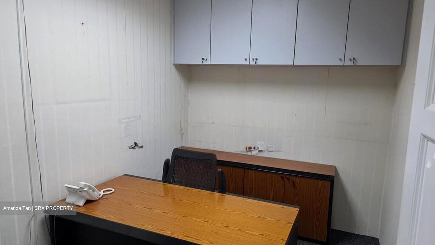 Rochore Opd (D7), Office #522562911